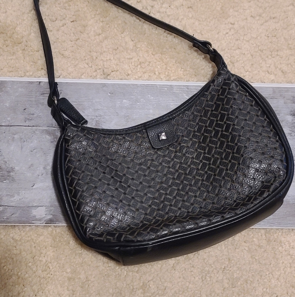 Stone Mountain Black Leather Purse